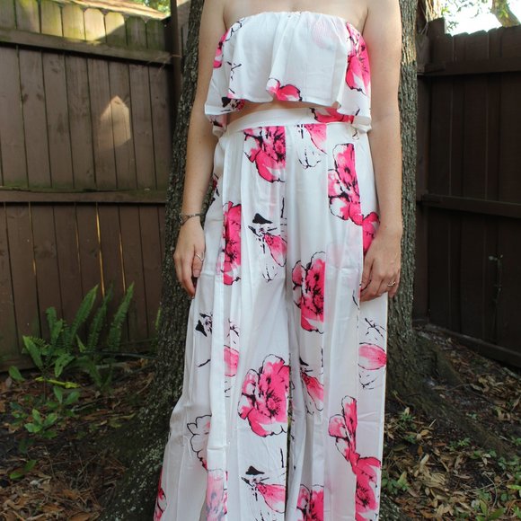 Super Cute Floral Two Piece Latiste Set - Picture 2 of 6